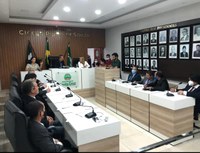O Presidente da Câmara Municipal de Santa Cruz-RN esteve na manhã de hoje (09) reunido com os vereadores para discutir as definições das comissões. 