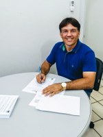 Presidente da Câmara Municipal, Assina Contrato com a Funcern para realização do Concurso Público.