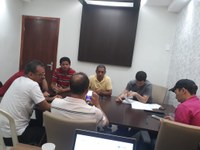 Vereadores se reúnem em comissão permanente para apreciar projeto;